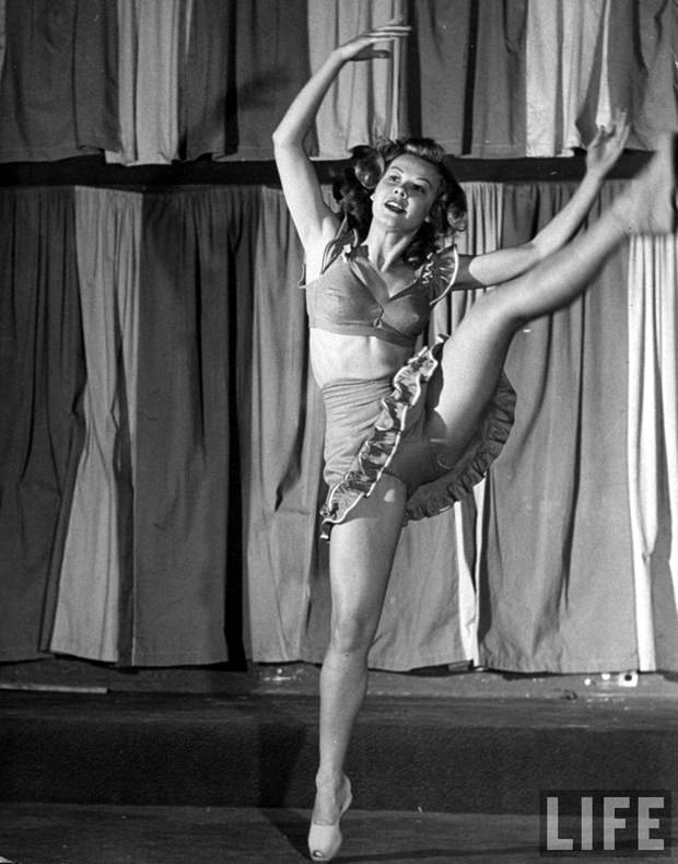 Dancer Andamp Actress Vera Ellen Photographed For Life Magazine C 1940s NSF