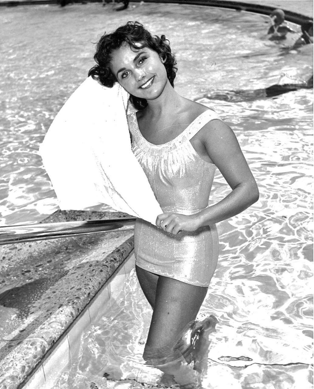 Dawn Wells Best Known For Her Portrayal Of Mary Ann Summers On The Cbs Sitcom Gilligans Island NSF