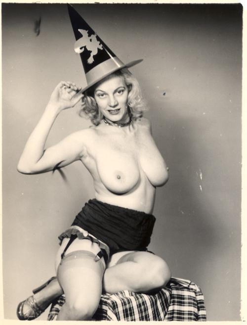 Delores Duvaughn 1950s Model In Honor Of Halloween NSF
