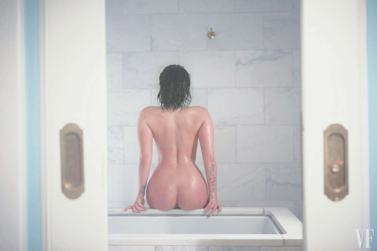 Demi Lovato Ass