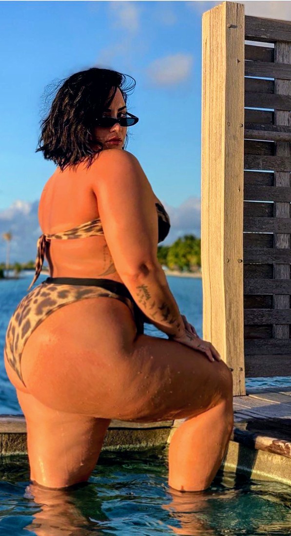 Demi Lovato Ass