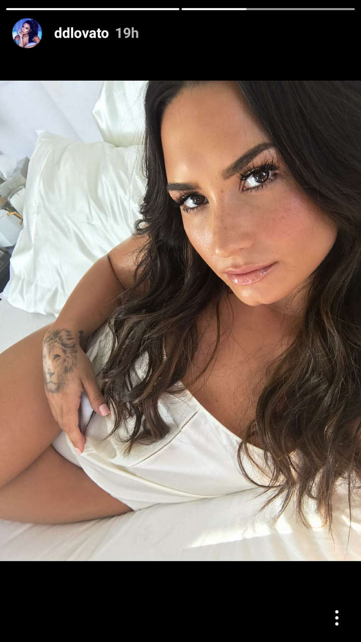 Demi Lovato NSFW