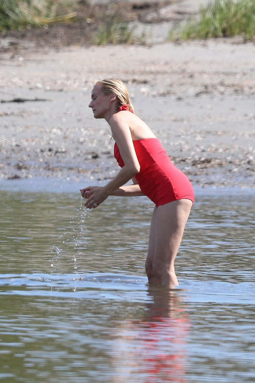 Diane Kruger Swimsuit Set Out Blue Warwick