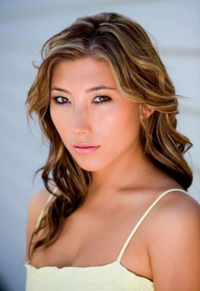 Dichen Lachman NSFW