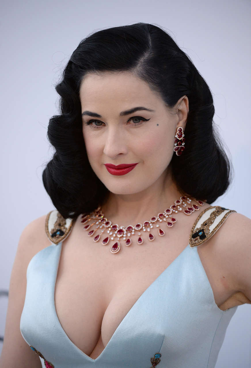 Dita Von Teese Amfars 22nd Cinema Against Aids Gala In Cap Dantibes 21 May 2015 Boob