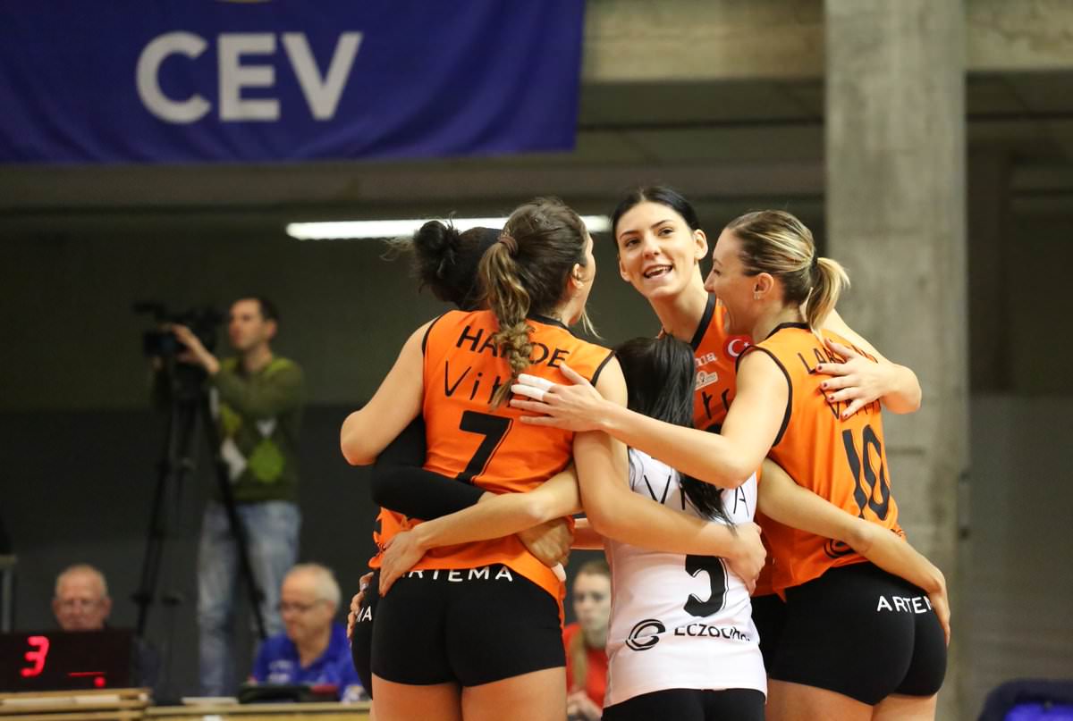 Eczacibasi Volleyball Team