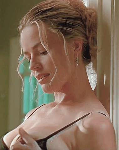 Elisabeth Shue NSFW