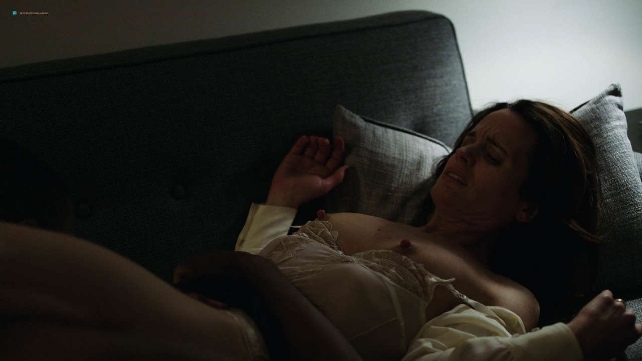 Elizabeth Reaser Of The Haunting Of Hill House NSFW