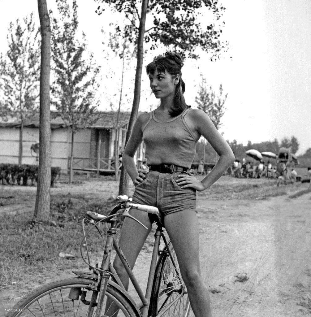 Elsa Martinelli On The Set Of La Risaia Casalino Italy August 1955 NSF