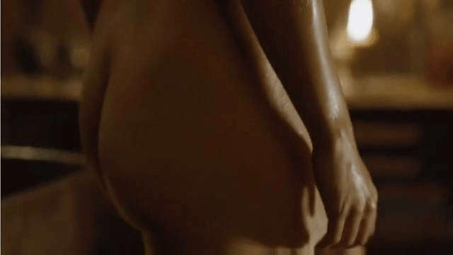 Emilia Clarke Ass