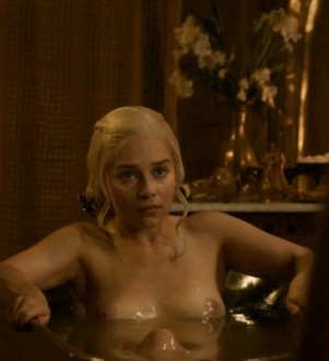 Emilia Clarke Such Perfect Boobs So Plump NSFW