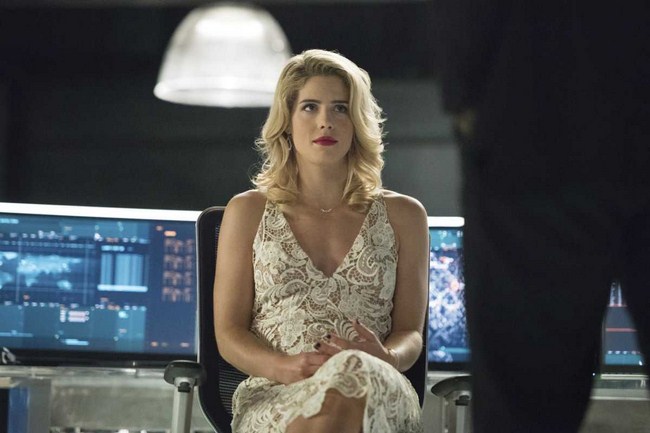 Emily Bett NSFW