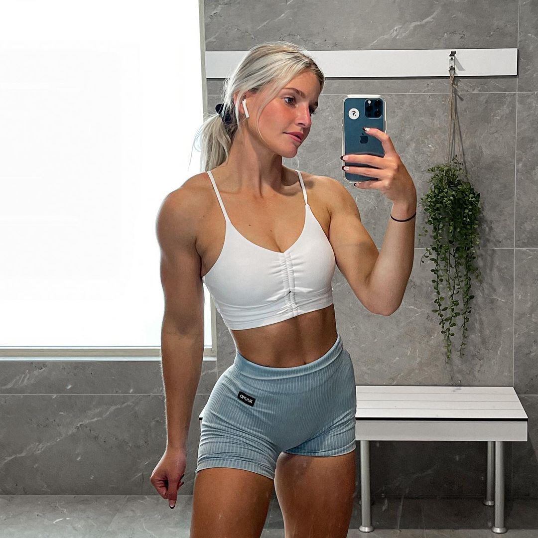 Emma Hartley Muscles