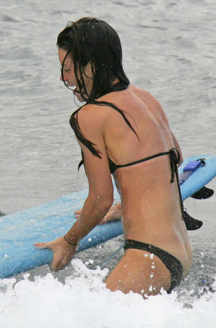 Evangeline Lilly Ass