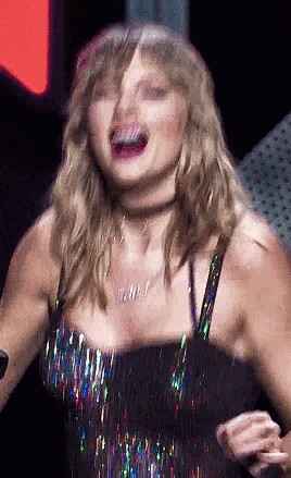 Every Taylor Swift Concert Should End With Her Gangbanged On Stage By All In Attendance NSFW