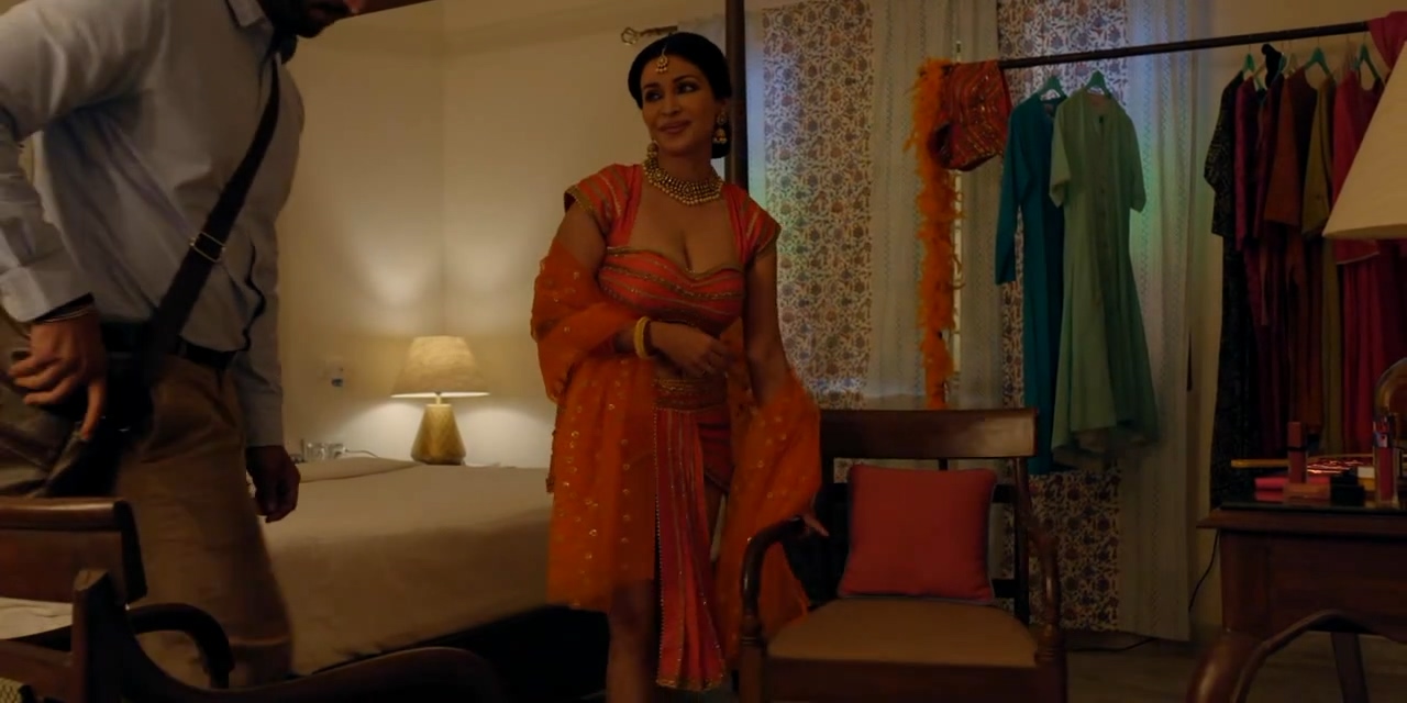 Flora Saini In Akkad Bakkad Rafu Chakkar NSFW