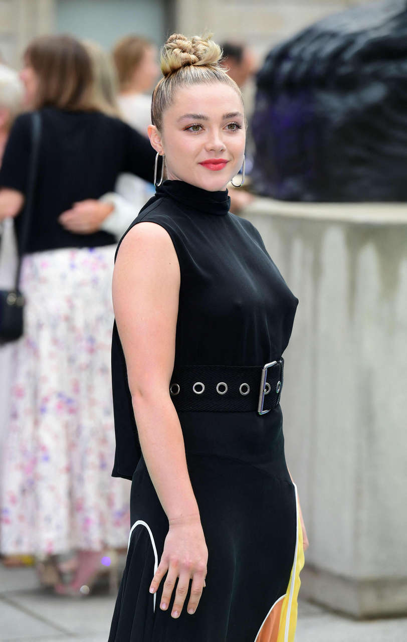 Florence Pugh Those Could Cut Glass Pokies