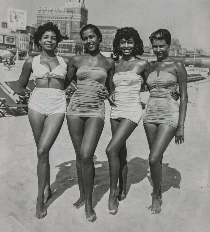 Four Ladies On The Beach 1960s NSF