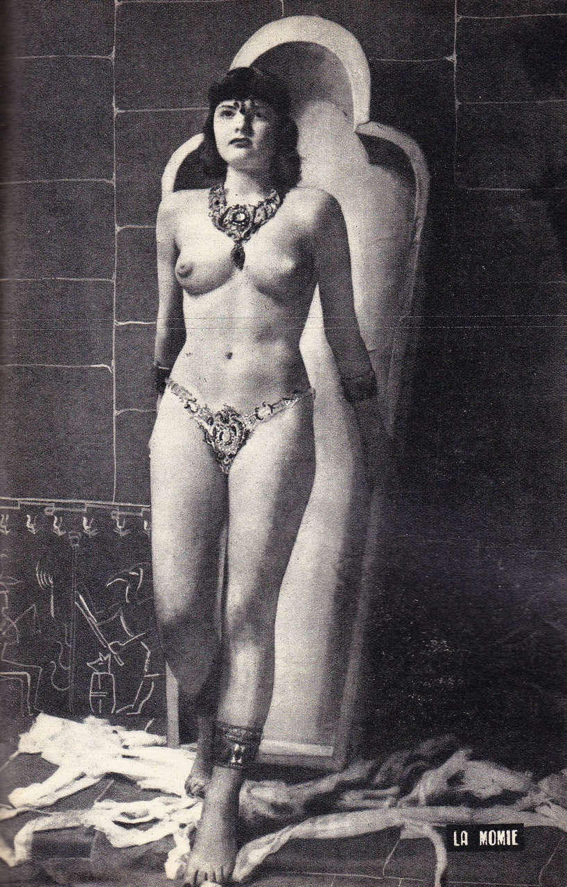 French Model From Sensations Magazine N 13 1949 NSF