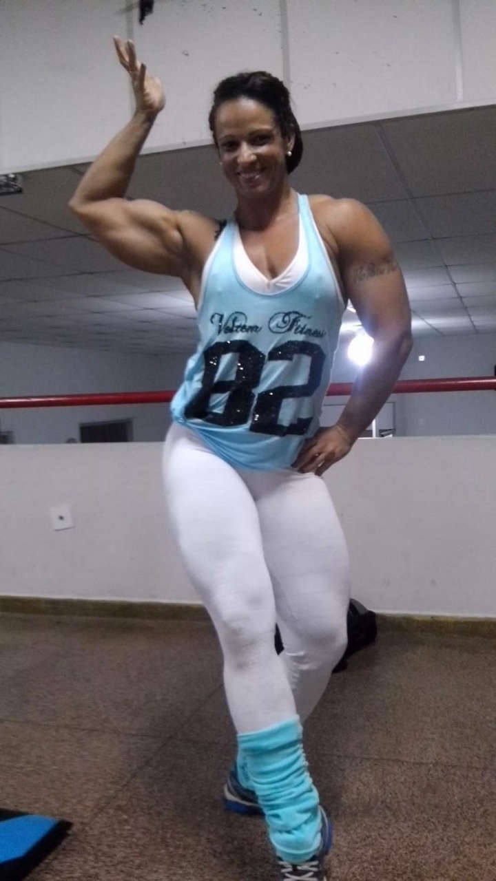 Gilberia Cunha Muscles