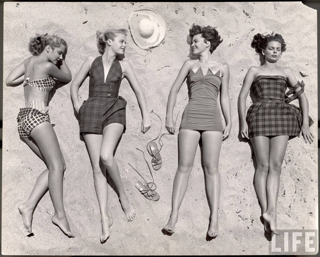 Girls On The Beach 1950s NSF