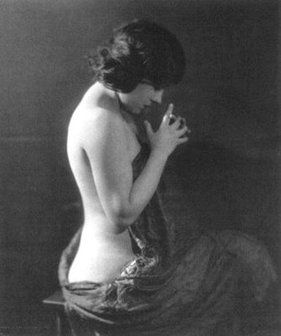 Gloria Swanson Photographed By Alfred Cheney Johnston 1919 NSF