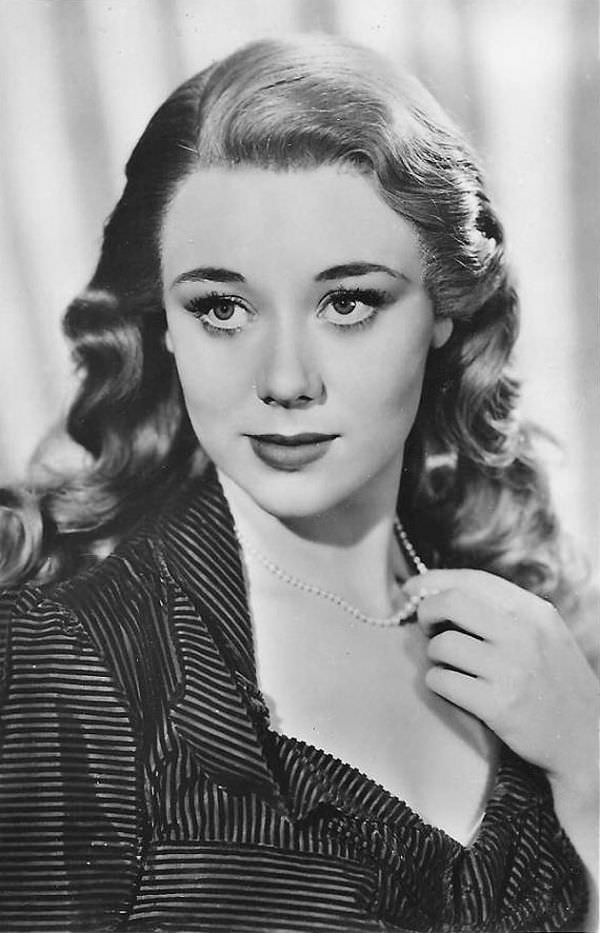 Glynis Johns C 1948 NSF