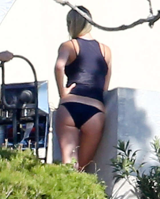 Gwyneth Paltrow Ass