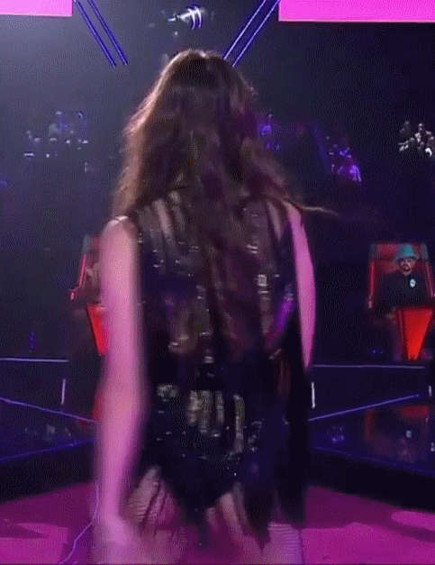 Hailee Steinfeld At The Voice Australia Gif Ass