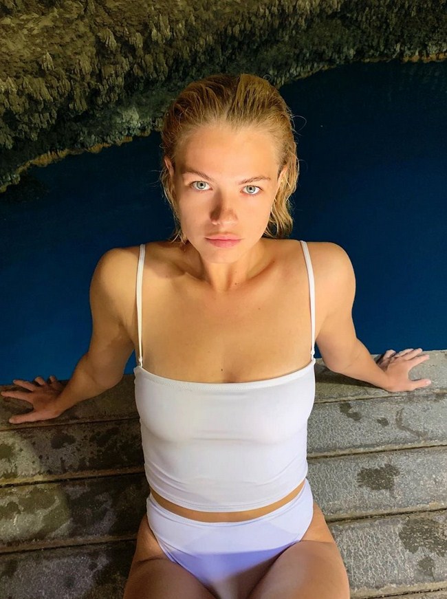 Hailey Clauson NSFW