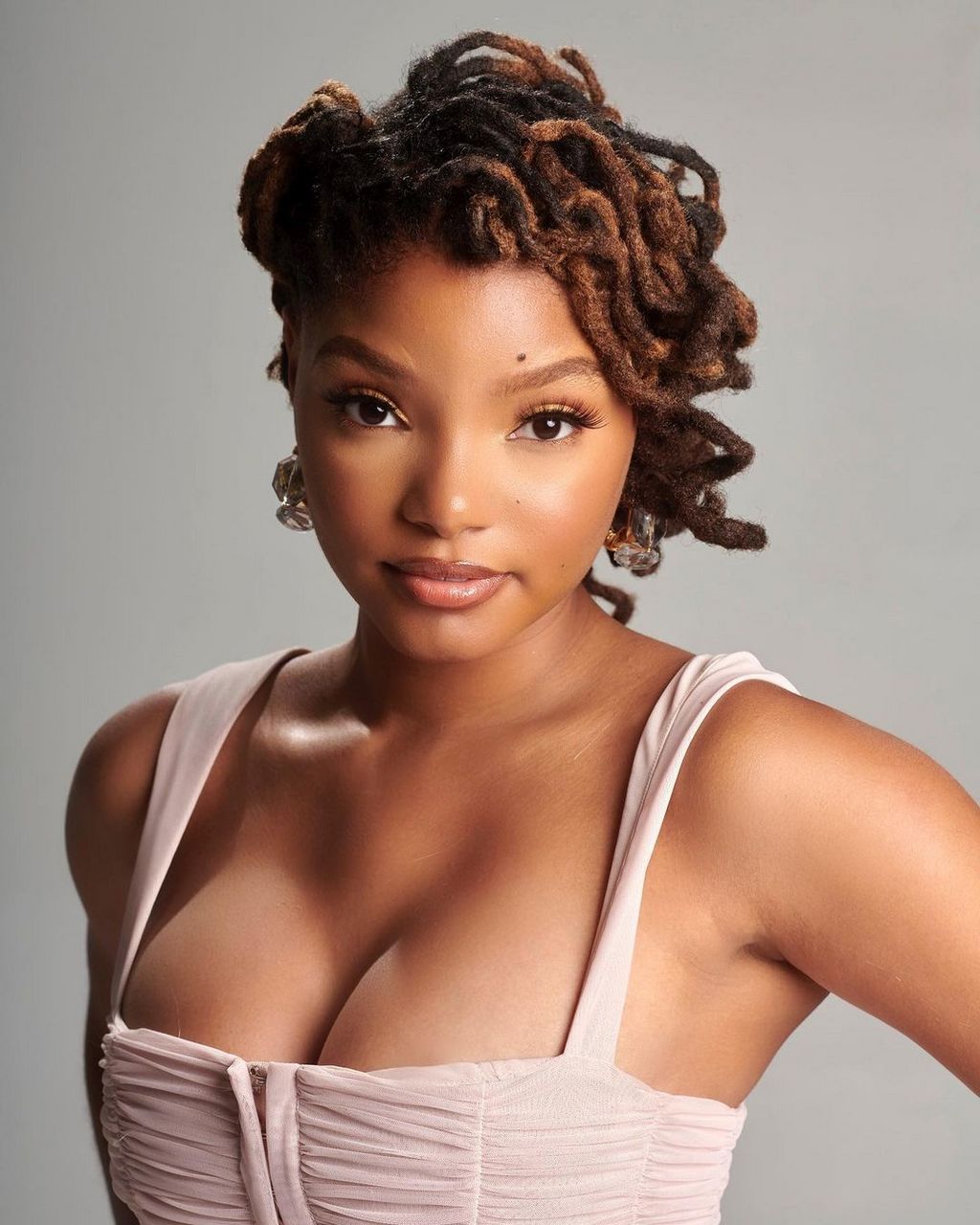 Halle Bailey NSFW