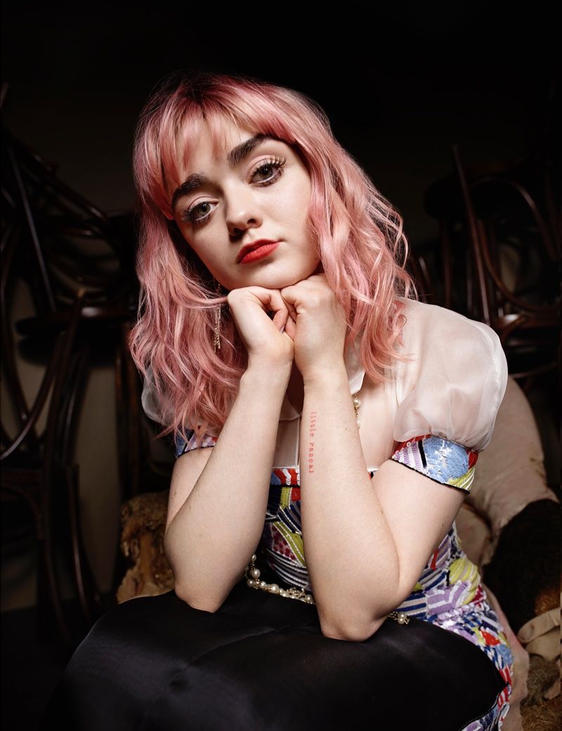 Happy Birthday To The Incredibly Sexy Maisie Williams NSFW