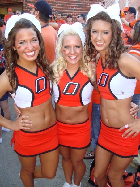 Hardbodied Cheerleaders NSFW