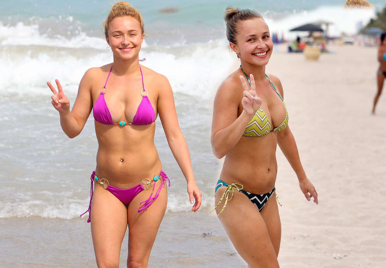 Hayden Panettiere Abs