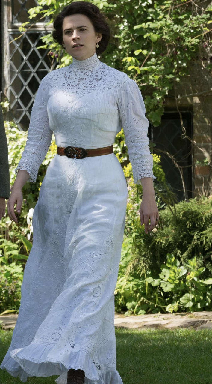 Hayley Atwell Big Tits