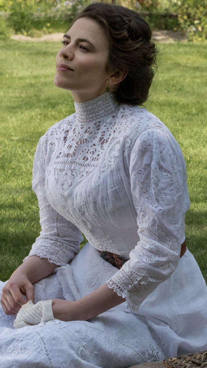 Hayley Atwell Big Tits