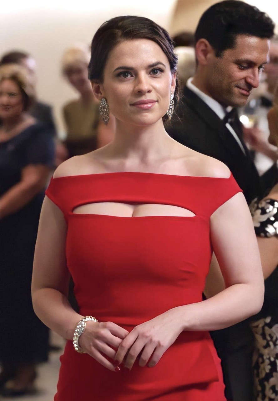 Hayley Atwell NSFW