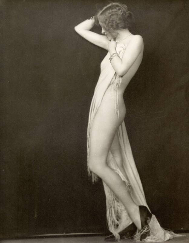 Hazel Forbes Photographed By Alfred Cheney Johnston C 1928 NSF