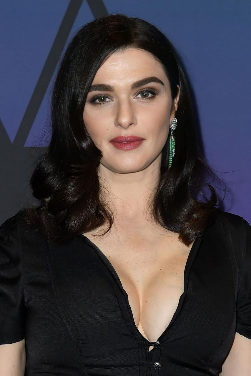 I Love Rachel Weisz So Much That I Wish To Suck On Her Tits And Drink Milk NSFW
