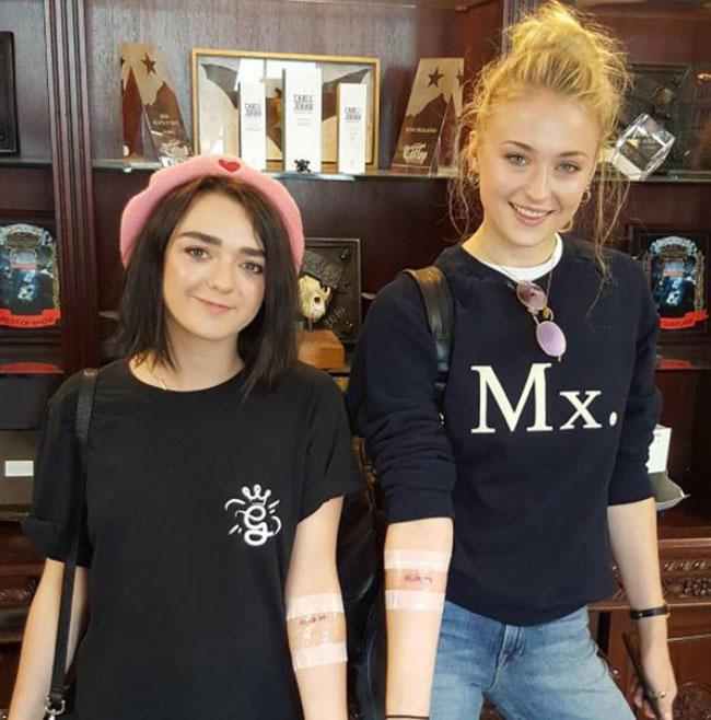 I Wish Maisie Williams And Sophie Turner Would Own Me As There Slave And Keep Me In Chasity NSFW