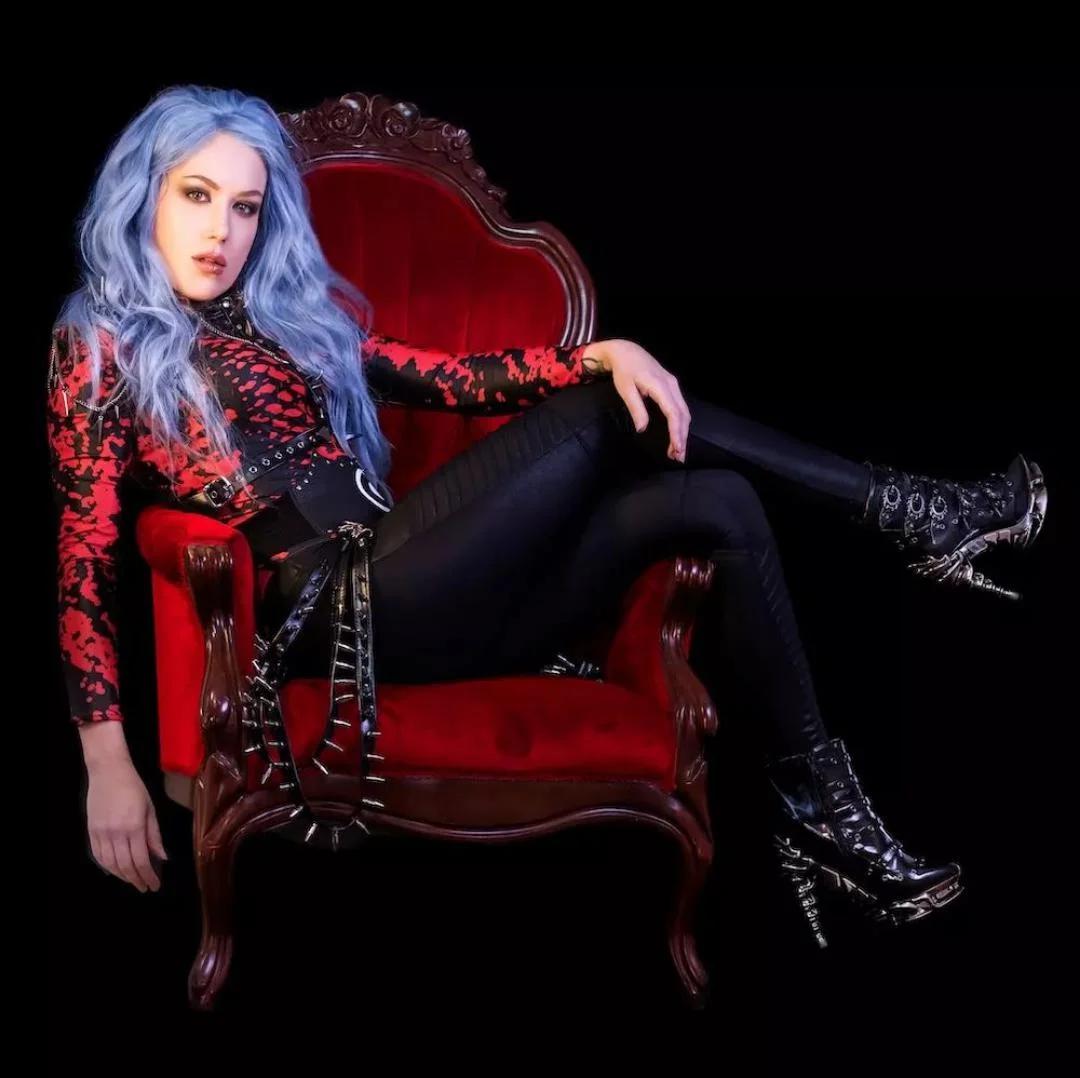I Would Put Myself In A Milking Machine For Alissawhitegluz NSFW