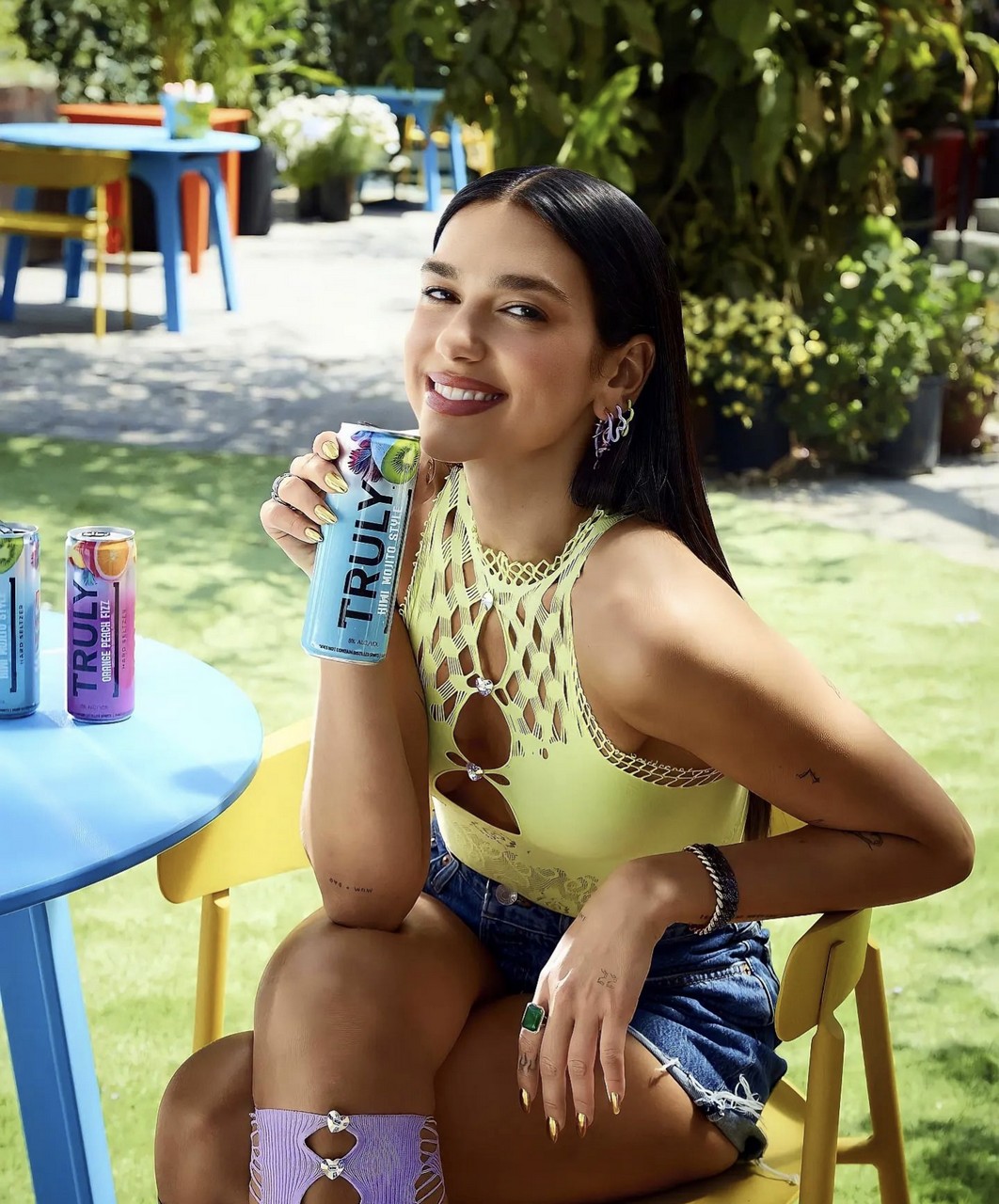 If This Is How Happy She Is To Be Holding A Beverage Imagine If Dua Lipa Had A Cock In Her Hand NSFW