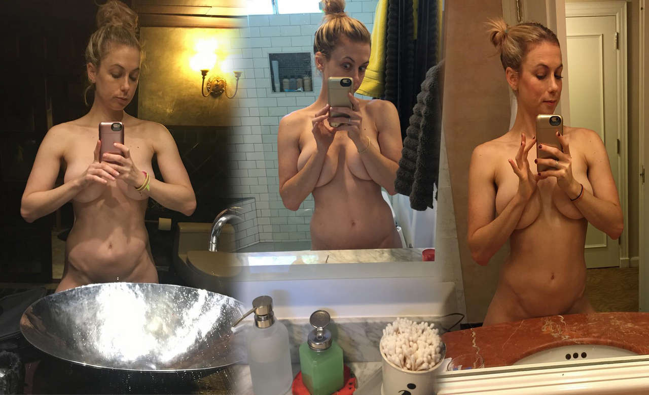 Iliza Schlesingers Favorite Instagram Pose NSFW