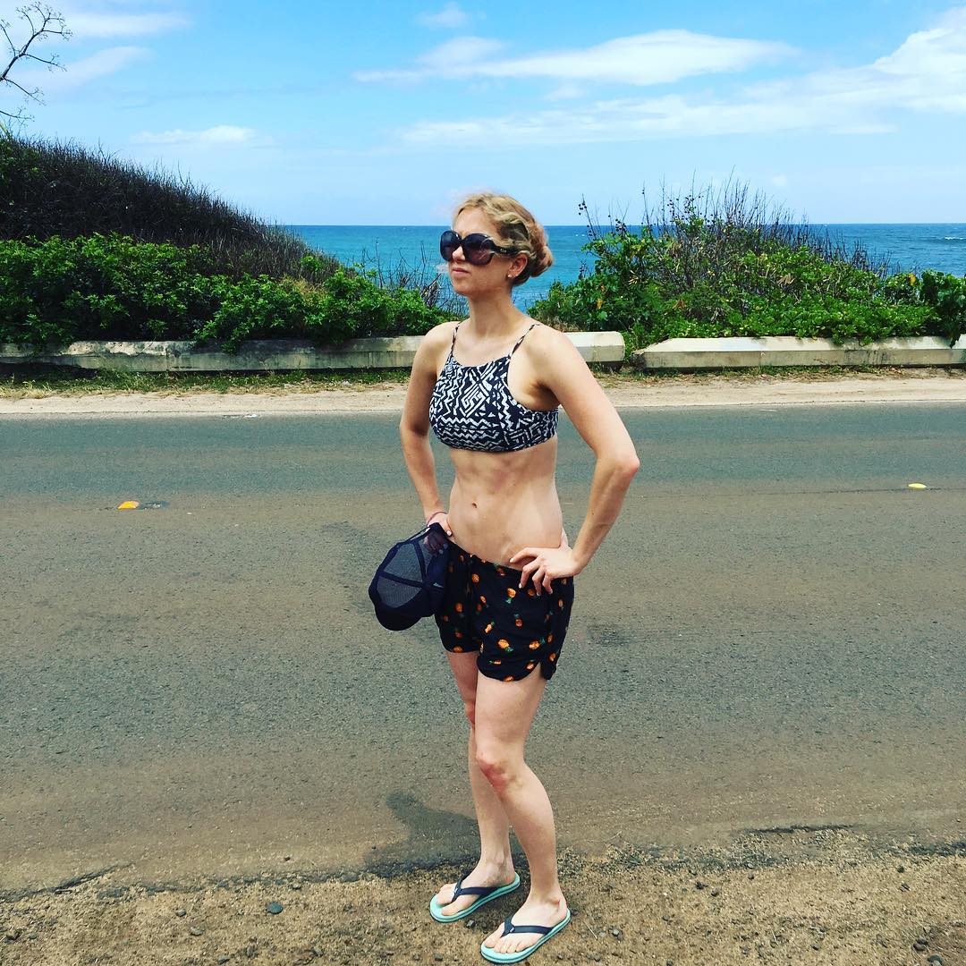 Iliza Shlesinger Abs