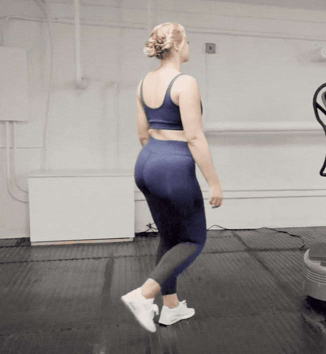 Iskra Lawrence Ass