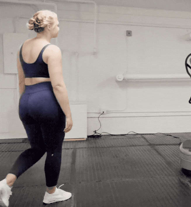 Iskra Lawrence Ass