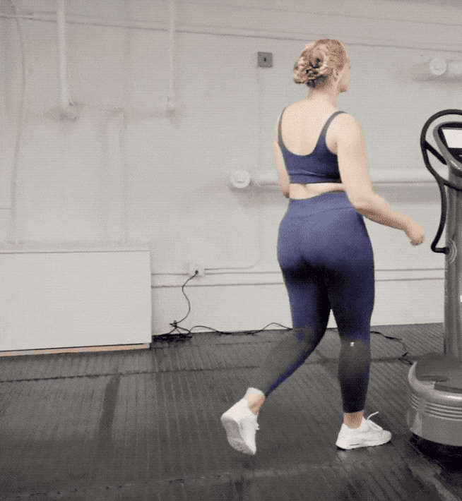 Iskra Lawrence Ass