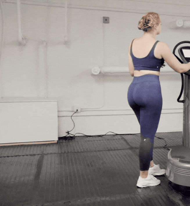 Iskra Lawrence Ass