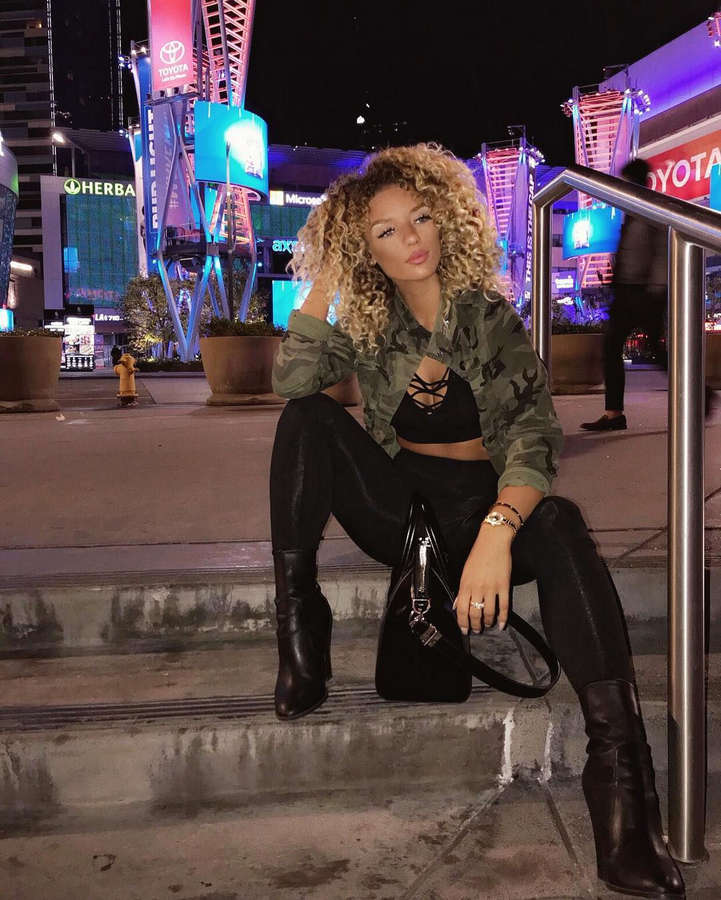 Jena Frumes NSFW