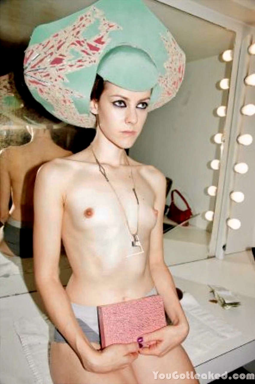 Jena Malone NSFW